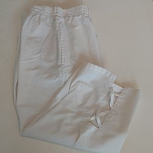 Horizon by Allison Lane white pull on capris